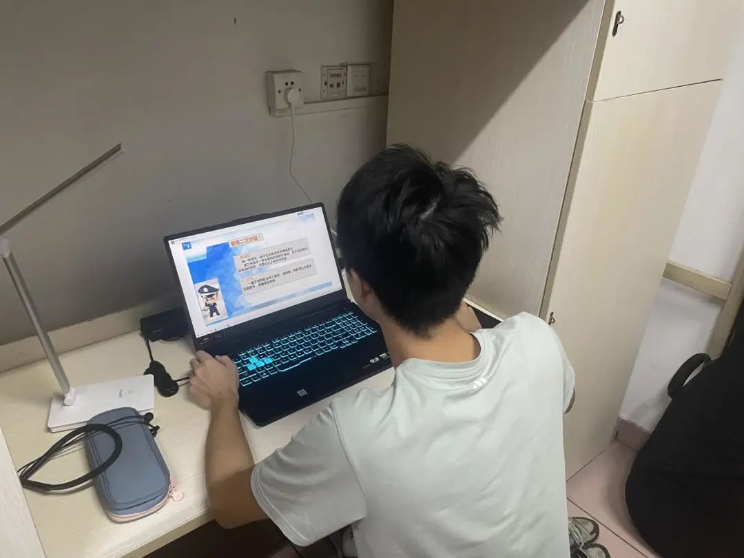 04f33bea815e810c8f94d434851fcdc6